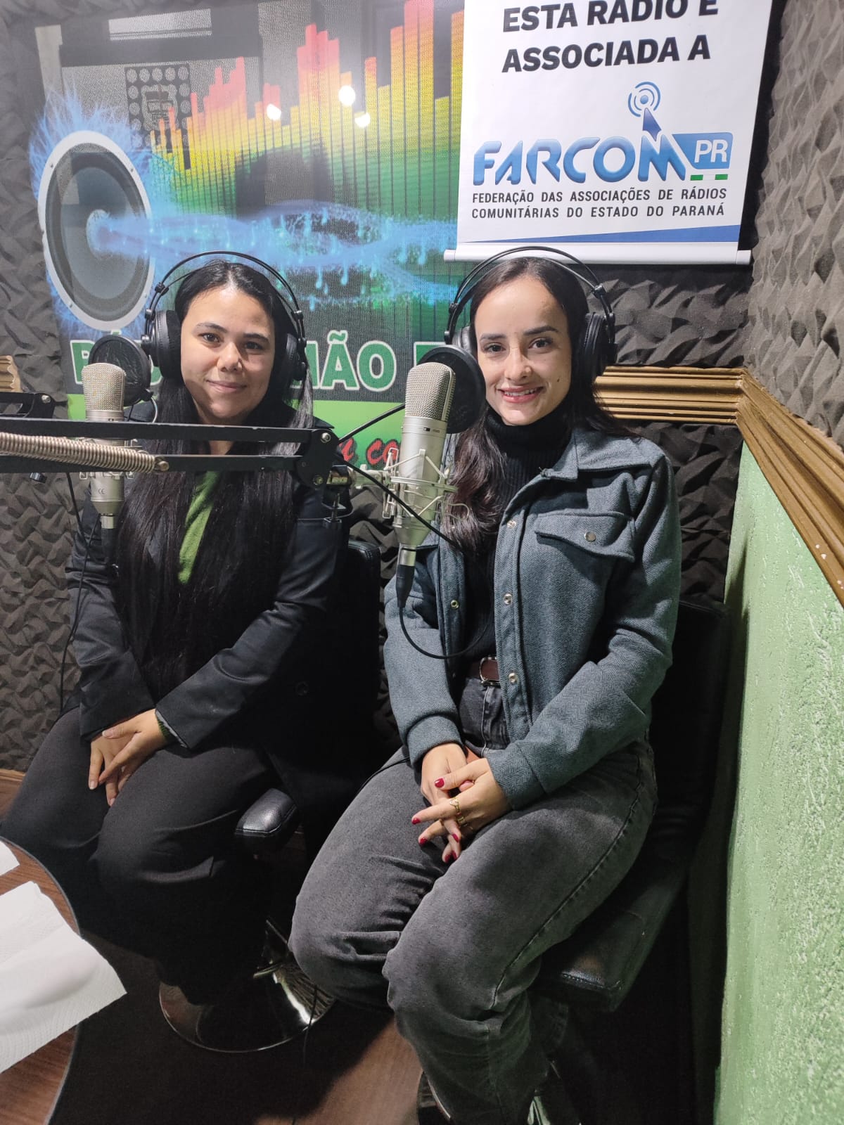Nesta quinta feira na entrevista do dia com James Correia a Nataly Mayara e a Leticia Maggioni  com o tema dia dos namorados. É amanhã na União Fm